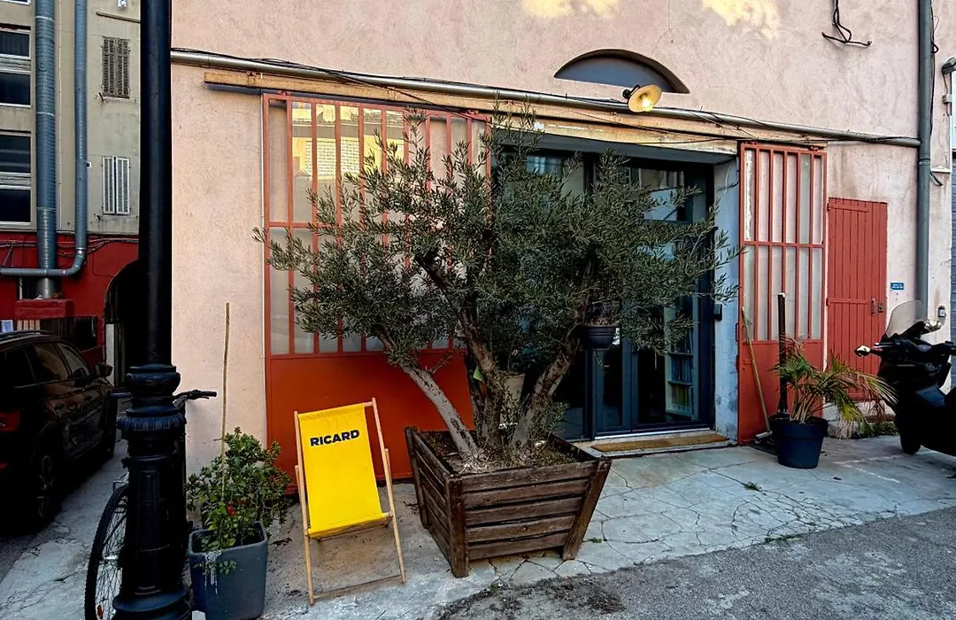 Vertigo Hostel-1